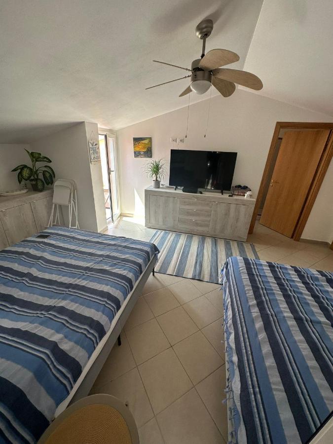 Bella Alba Apartment On The Beach Alba Adriatica Exteriör bild